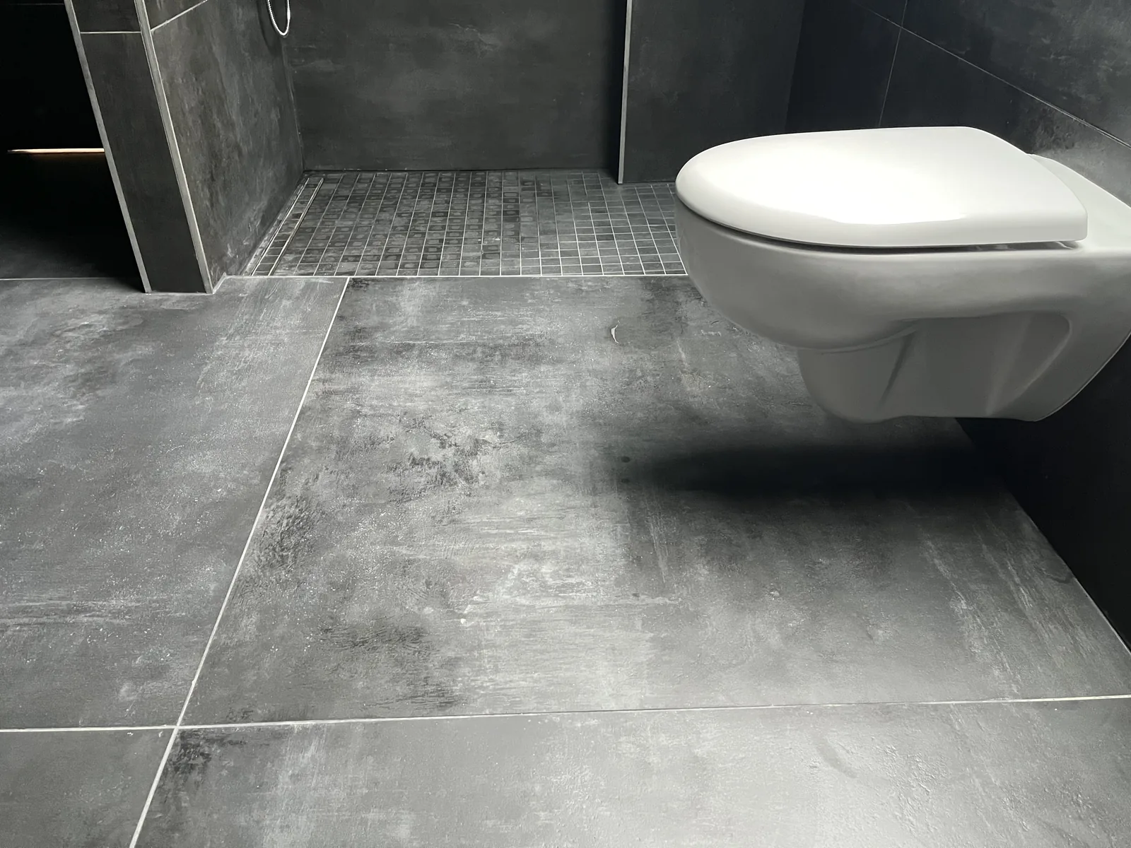 Chantier ABR : Carrelage grand format au sol