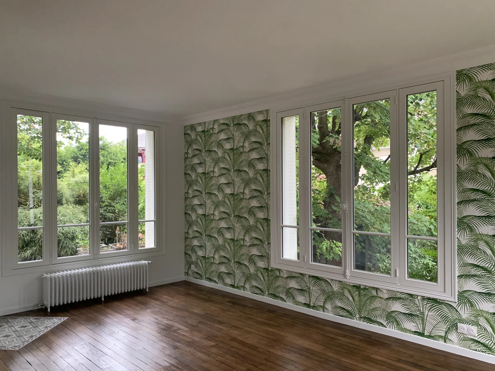 Chantier ABR : Chambre, papier peint et parquet clair