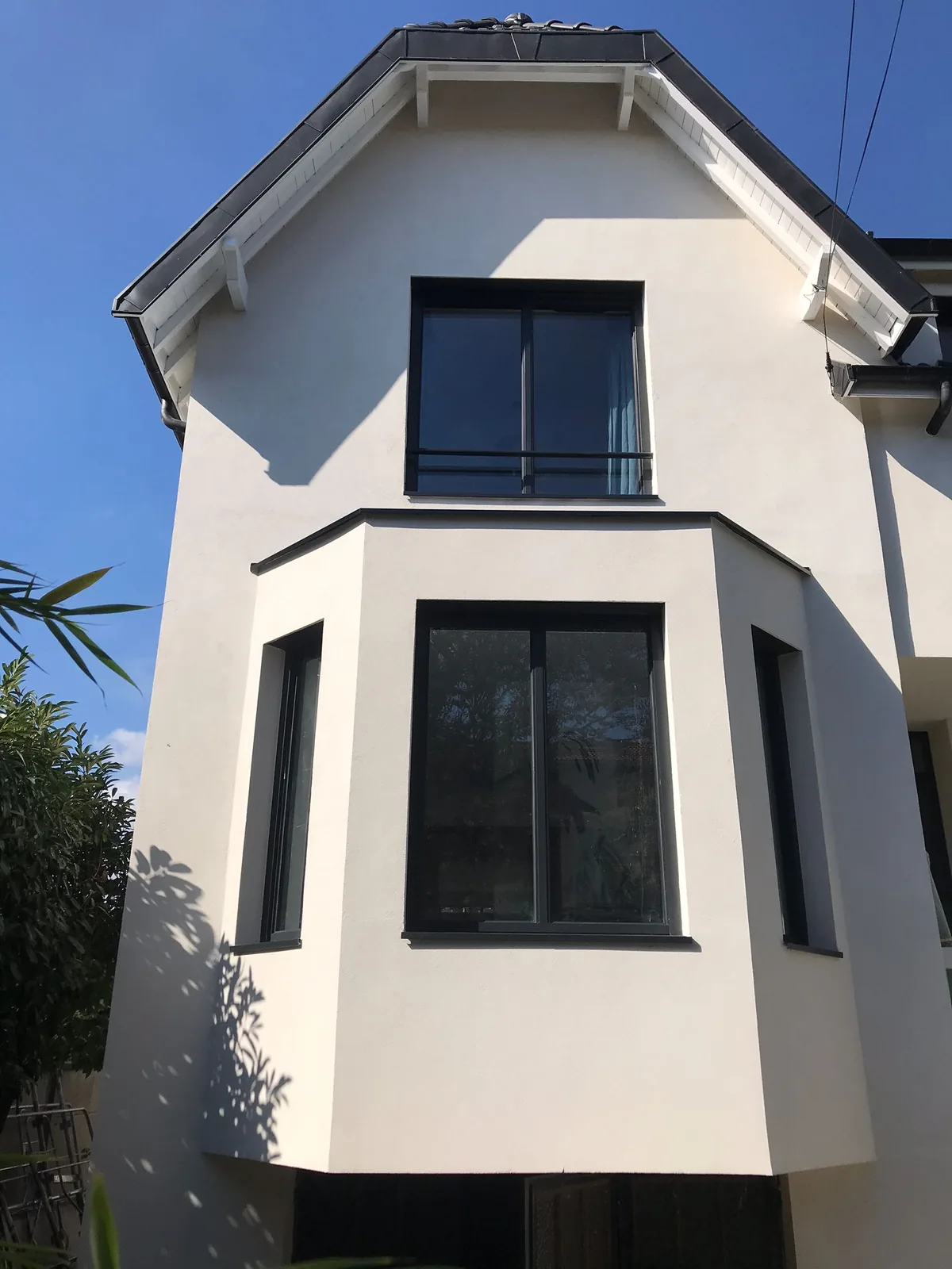 Chantier ABR : Bow-window et menuiseries aluminium
