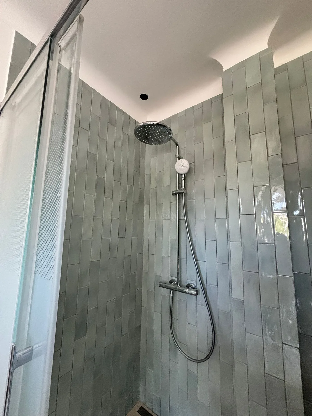 Chantier ABR : Colonne de douche et évacuation au sol
